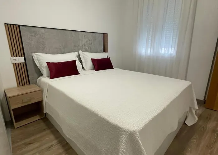 Paseo Malecon Planta 2 *